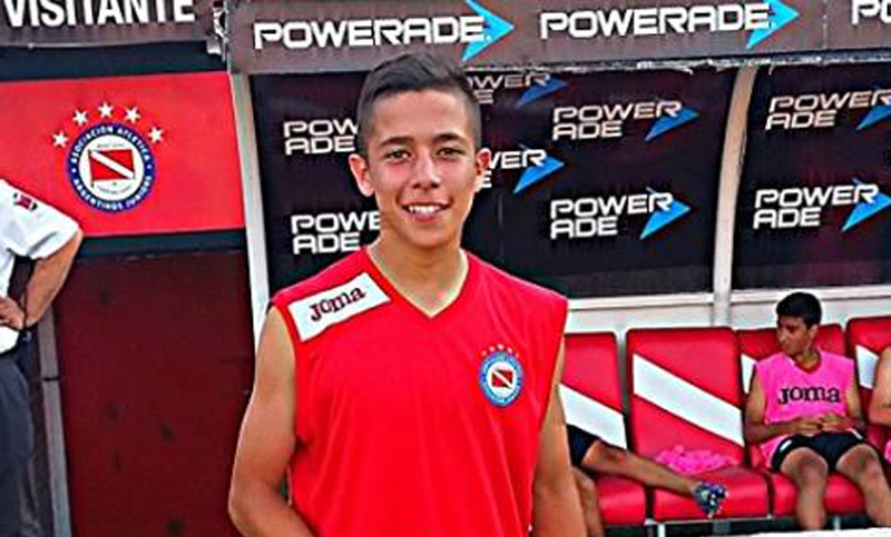 Racing se llevó un juvenil de Argentinos por una cifra millonaria