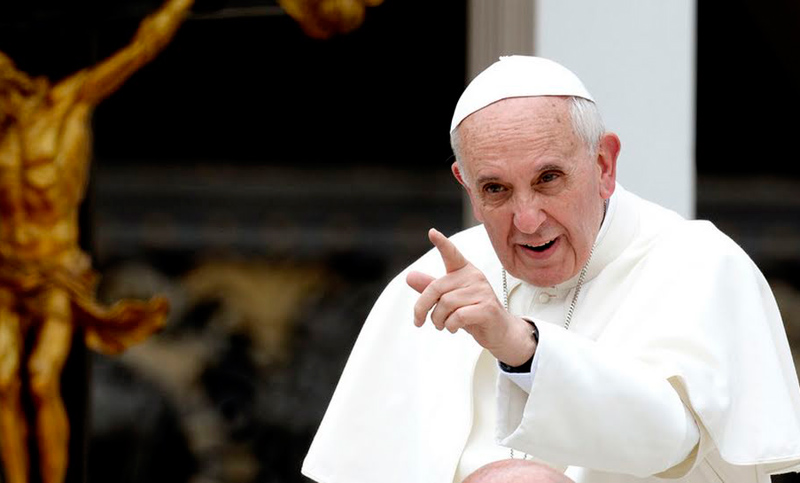 Francisco pide al mundo que adopte la «no violencia» como estilo de vida