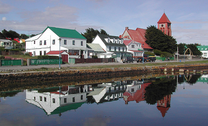 Unas 3.200 personas viven en Malvinas