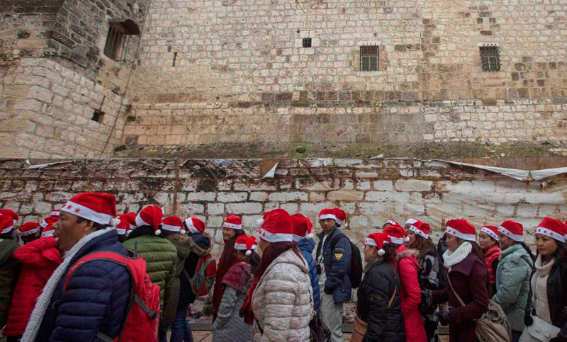 Miles de cristianos se reúnen en Belén para celebrar la Navidad