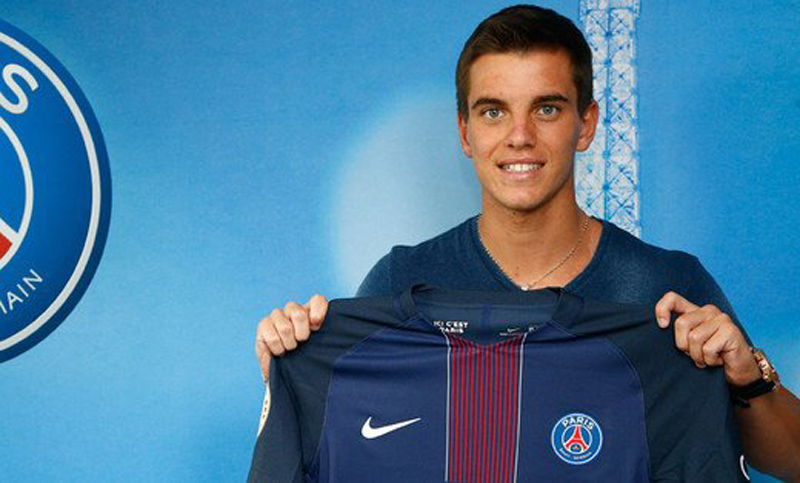 Lo Celso fue presentado oficialmente en París Saint Germain