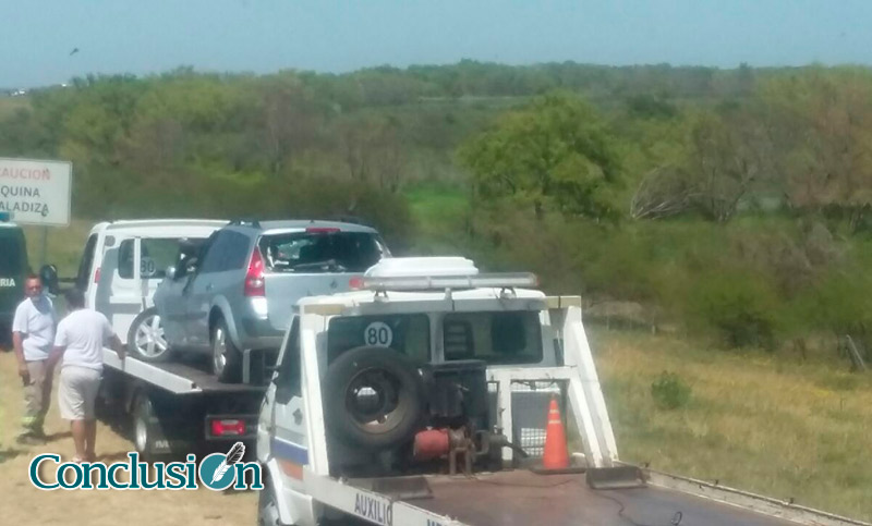 Choque y vuelco en la unión vial Rosario Victoria