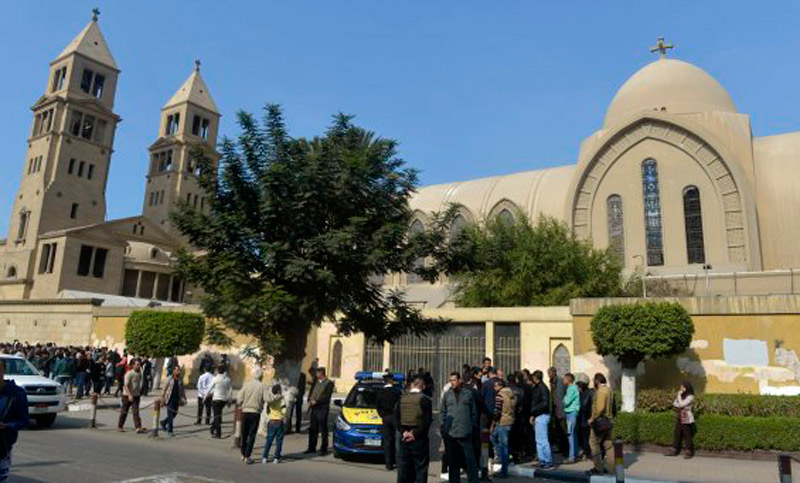 Al menos 25 muertos en atentado contra Iglesia cristiana copta en El Cairo