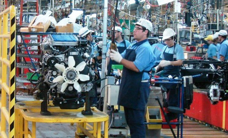 Cayó la industria un 5% entre enero y noviembre