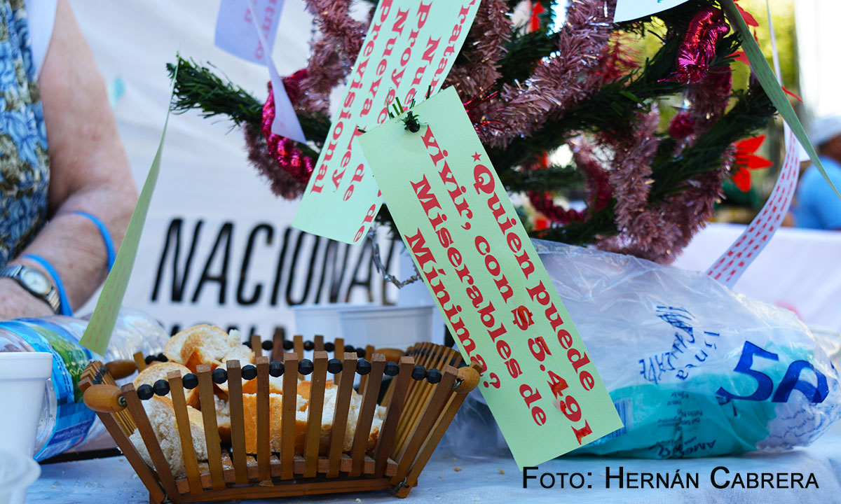 Para los jubilados es una navidad sin nada que festejar…