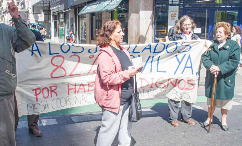 Jornada de protesta en Jubilados: vigilia frente a la Anses y movilización a Pami