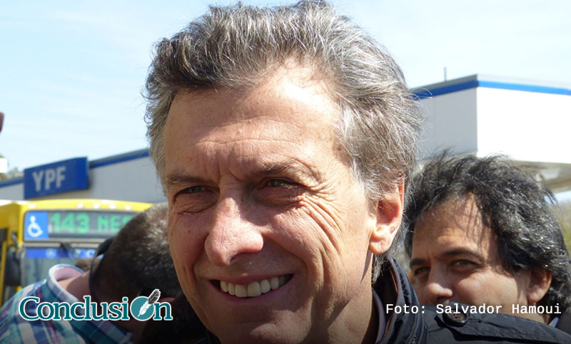 Macri brinda con sindicalistas, recibe a Obispos y viaja al casamiento de Tevez