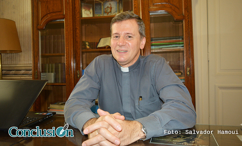 Monseñor Emilio Cardarelli da un mensaje por la Navidad a la sociedad