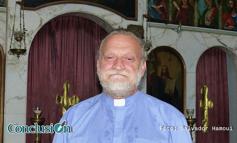 Padre Alejandro Saba: «En nuestra sociedad se rompió el contrato social»