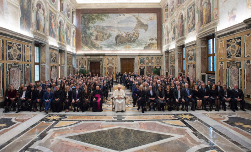 El Papa pidió ignorar la economía de mercado