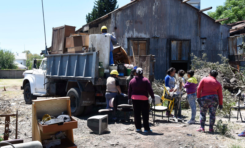 Se relocalizan familias que residen en terrenos fiscales de barrio Pichincha