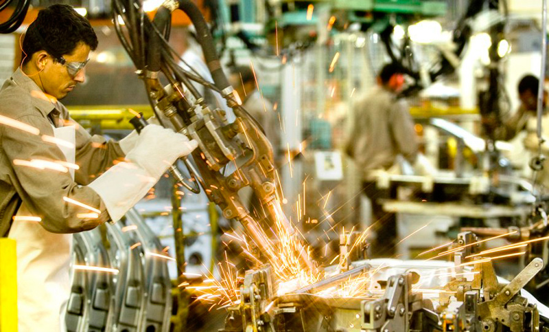Aseguran que la actividad económica bajó en septiembre 5,9%