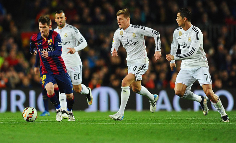 Barcelona con Messi, recibe al líder Real Madrid en un nuevo clásico español