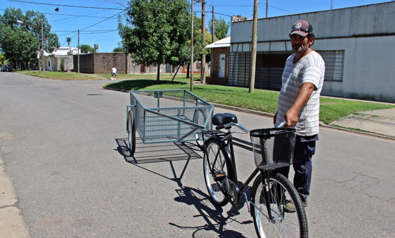 San Lorenzo otorgó más bicicarros a recolectores de residuos informales