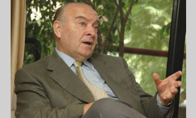 Cavallo “preocupado” por lo que pueda aconsejar González Fraga