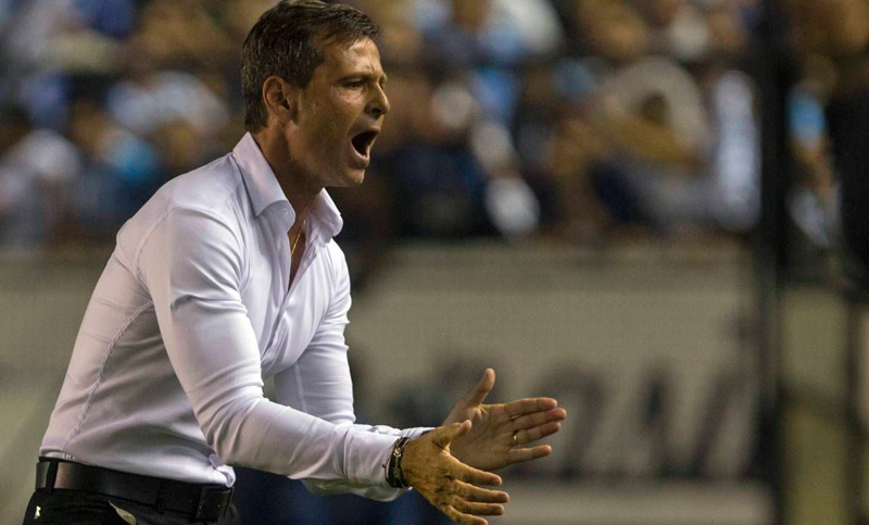 Tras perder el clásico, Cocca renunció y dejó de ser entrenador de Racing