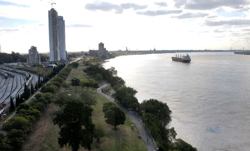 La ciudad amaneció con cielo nublado y se vienen algunas tormentas