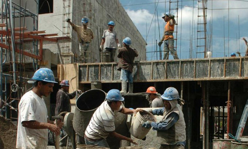 La economía cayó en noviembre, pero repuntaría en diciembre