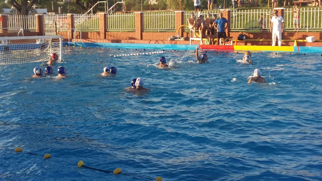 Waterpolo: Provincial no pudo ganar y habrá un tercer partido definitorio