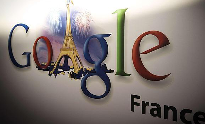Francia contempla prohibir sitios web que difundan información falsa sobre el aborto