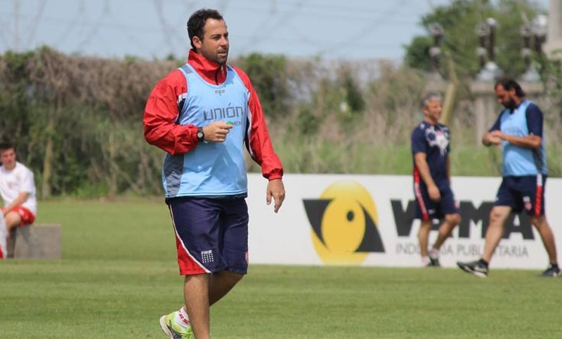 El DT Pumpido de Unión piensa en un solo cambio ante Central