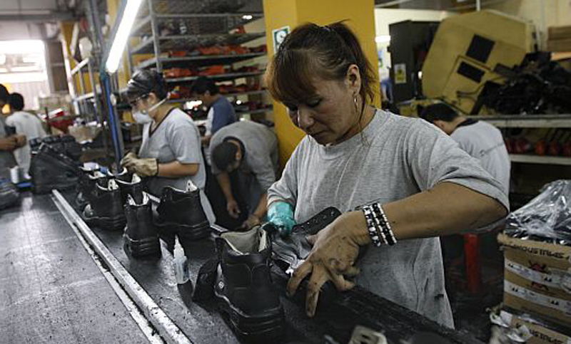 Con números en rojo cierra el 2016 para las industrias