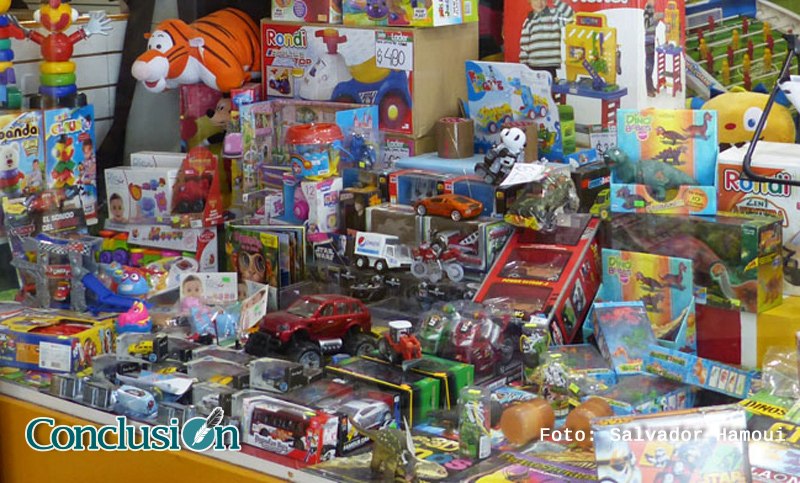 Gobierno y empresarios acuerdan vender juguetes a precios sugeridos