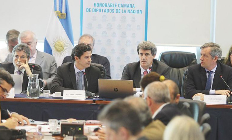 Gobierno promulgó la Ley de Presupuesto 2017 y los límites a los superpoderes
