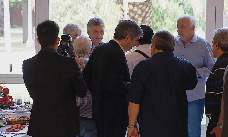 El presidente Macri y el sindicalismo, unidos en un brindis en la Residencia de Olivos