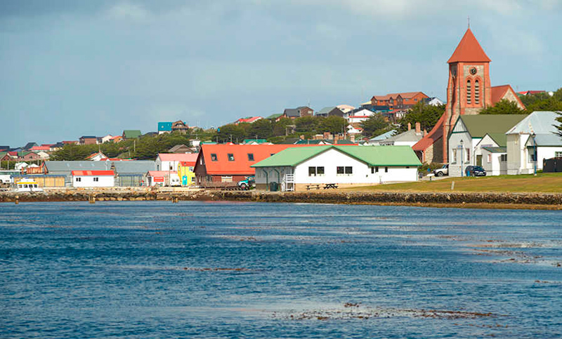 Comienzan las negociaciones por vuelos a Islas Malvinas