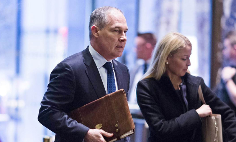 Trump elige a un representante de las petroleras para la Agencia Ambiental