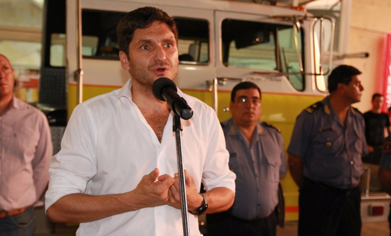 Pullaro anunció inversiones para el cuerpo de Bomberos Zapadores de Rosario