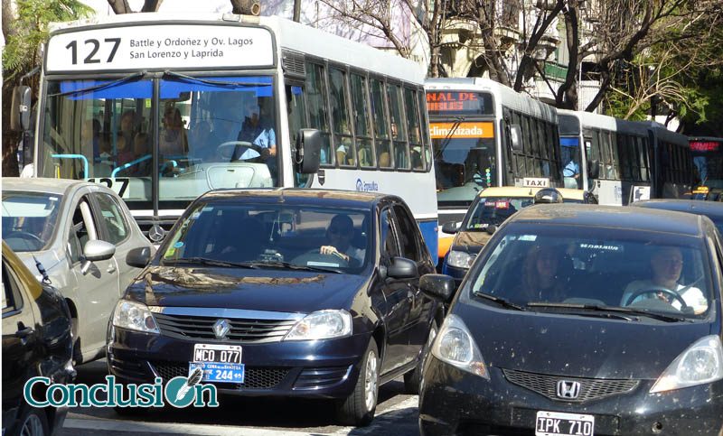 Por las Fiestas, se permite el estacionamiento en el microcentro