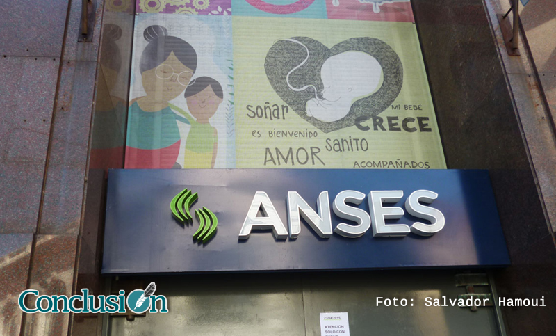 El titular de Anses se mostró a favor de cambiar la edad jubilatoria