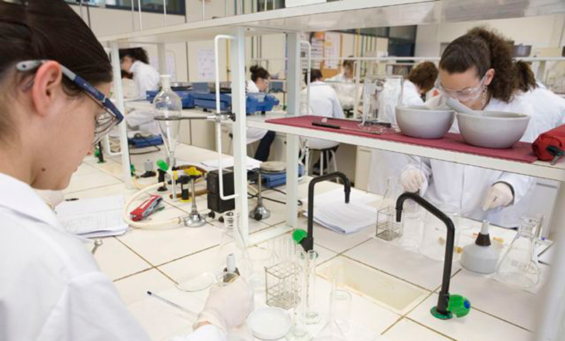 construccion-de-laboratorios-editados