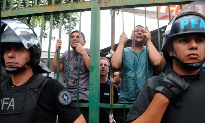 Los trabajadores de la planta gráfica de Clarín anunciaron un paro