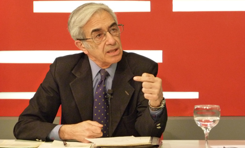 «Si el gobierno de Macri no se endeuda pierde estabilidad financiera y política”