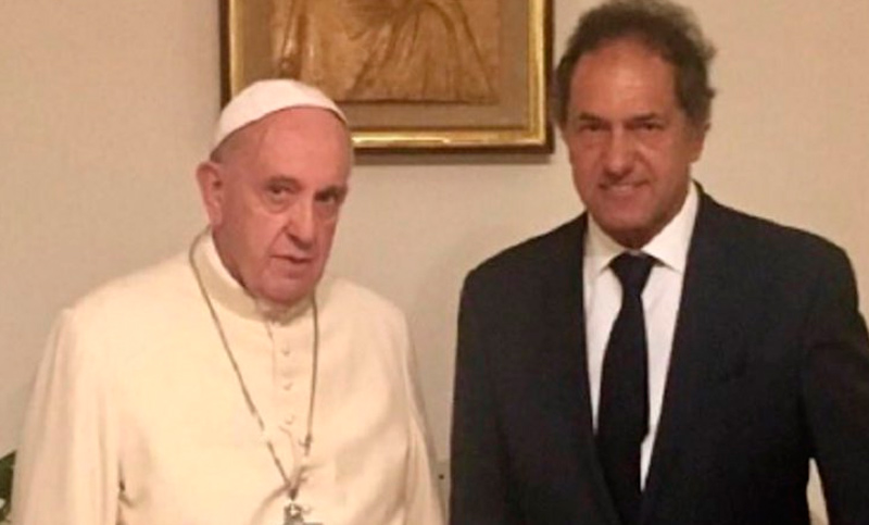 El Papa Francisco recibió a Daniel Scioli en el Vaticano