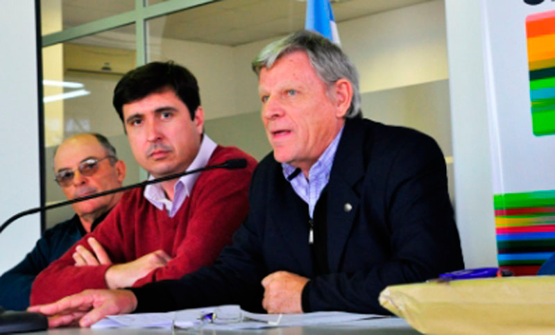 El Gobierno de Santa Fe anunció la renuncia de Porta pero él lo desmintió