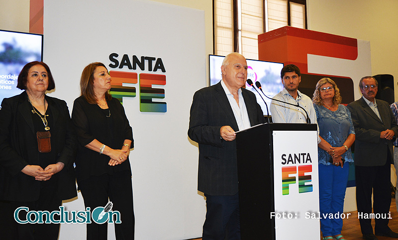 Miguel Lifschitz y Mónica Fein presentaron el programa «Abre Vida»