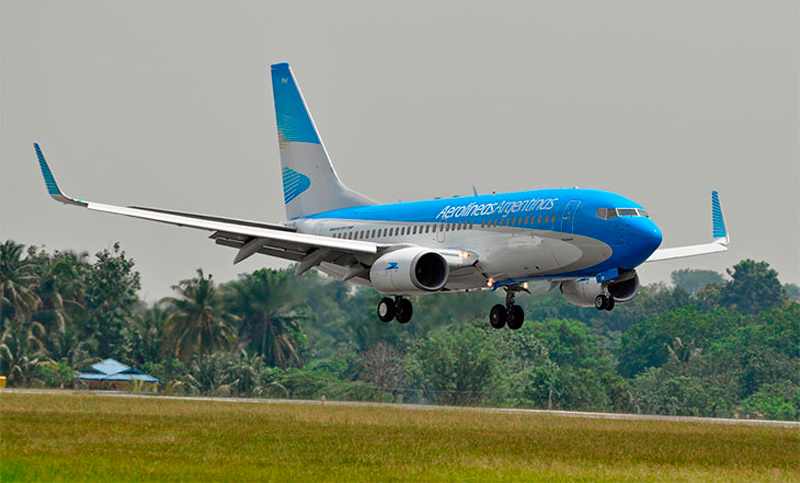 Pilotos denuncian el vaciamiento de Aerolíneas