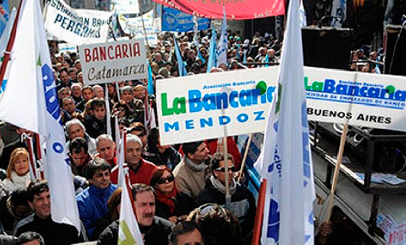 Bancarios intentarán alcanzar un acuerdo con empresarios