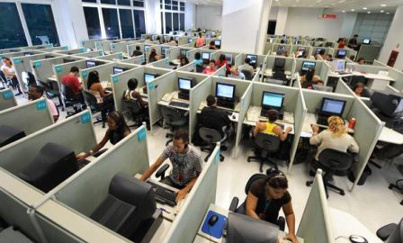 Por medida del Banco Central, peligran 10.000 empleos en call centers