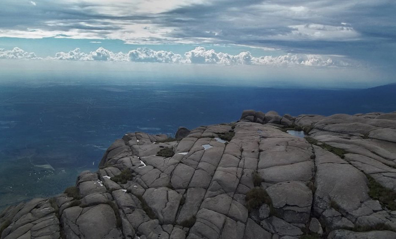 Intensa búsqueda de tres rosarinos perdidos en el cerro Champaquí
