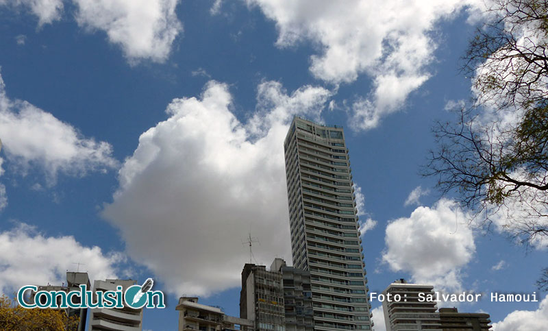Que sí, que no: lluvia, sol y cielo incierto sobre la ciudad