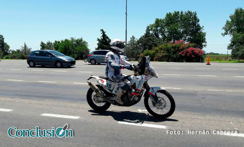 Con campeones definidos, Rosario vio pasar la caravana del Dakar