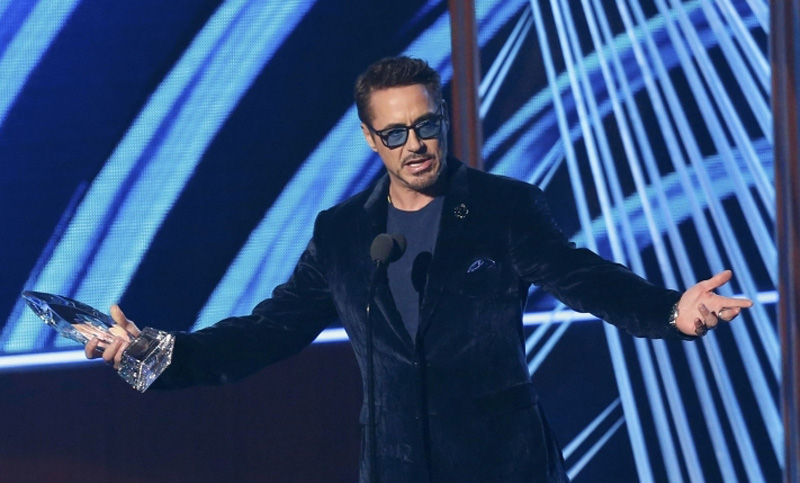 Anoche se entregaron los People’s choice awards a grandes artístas
