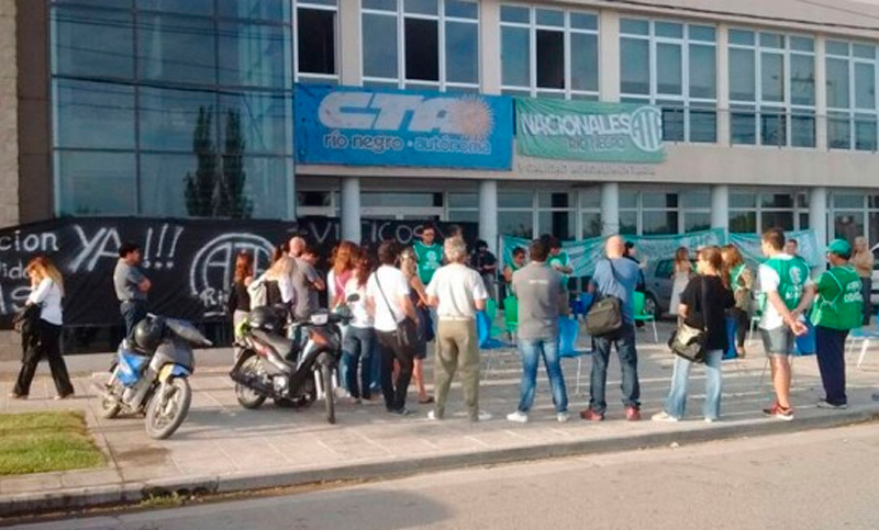 Reincorporan más de 200 trabajadores despedidos de Senasa