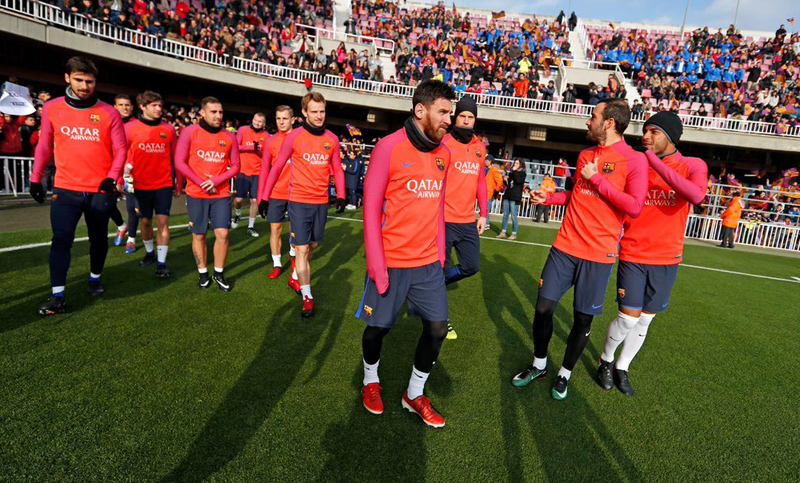 Barcelona: práctica a puertas abiertas y furor por Leo Messi