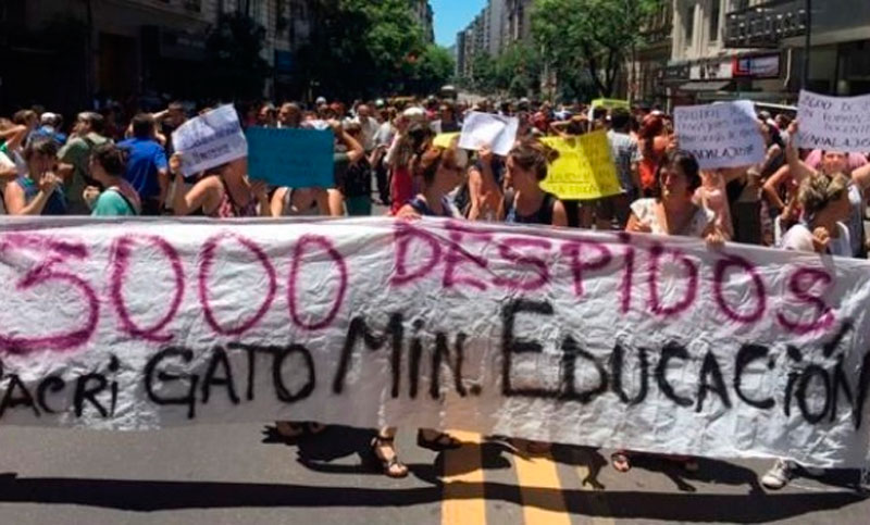 Se postergó reunión de trabajadores y sigue paro en Ministerio de Educación